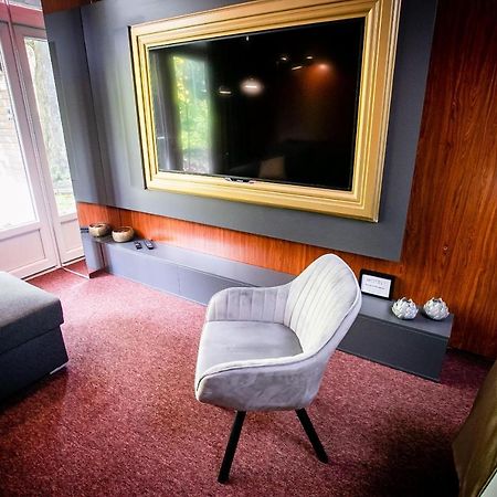 Motel1- A Megfizetheto Luxus! Dunaújváros Zewnętrze zdjęcie