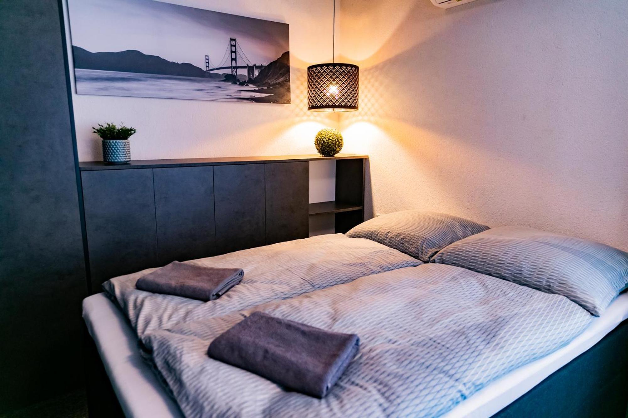 Motel1- A Megfizetheto Luxus! Dunaújváros Zewnętrze zdjęcie