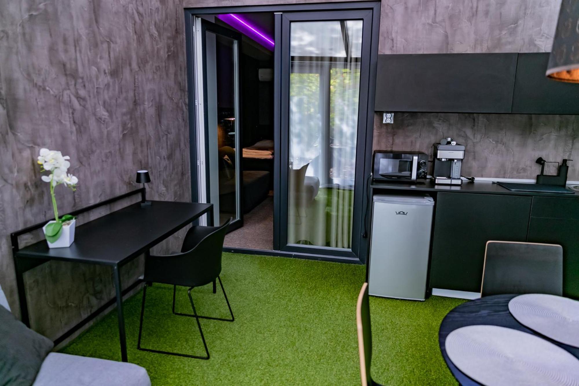 Motel1- A Megfizetheto Luxus! Dunaújváros Zewnętrze zdjęcie