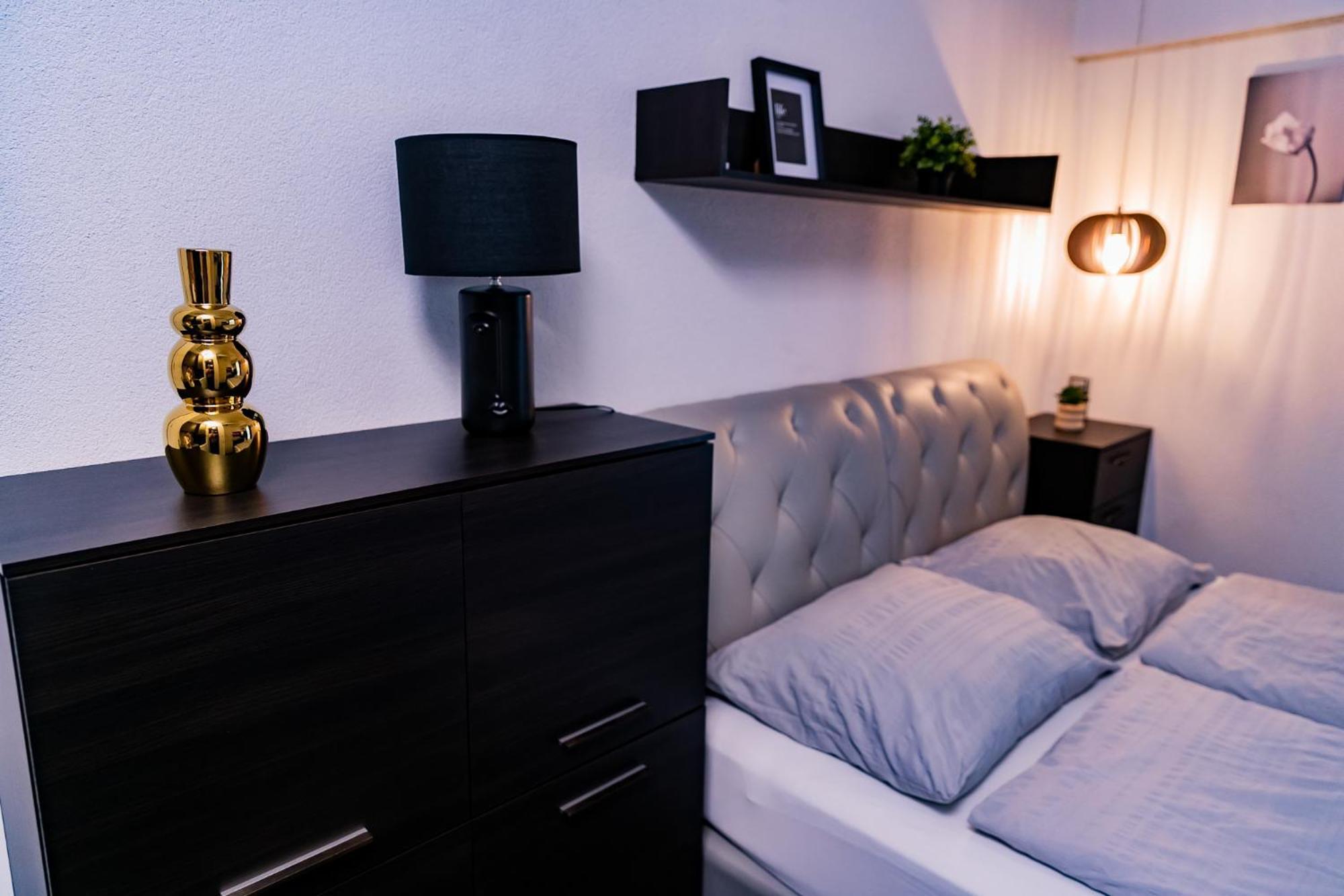 Motel1- A Megfizetheto Luxus! Dunaújváros Zewnętrze zdjęcie