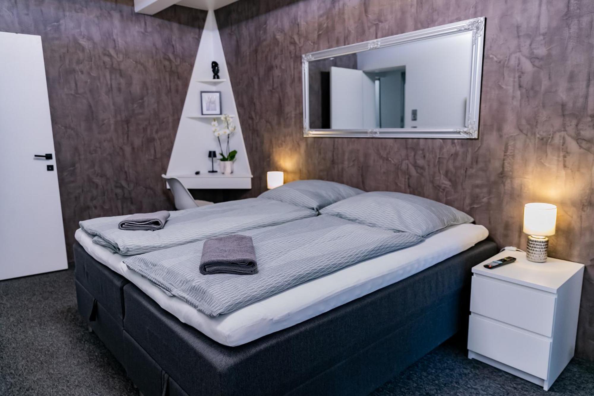 Motel1- A Megfizetheto Luxus! Dunaújváros Zewnętrze zdjęcie