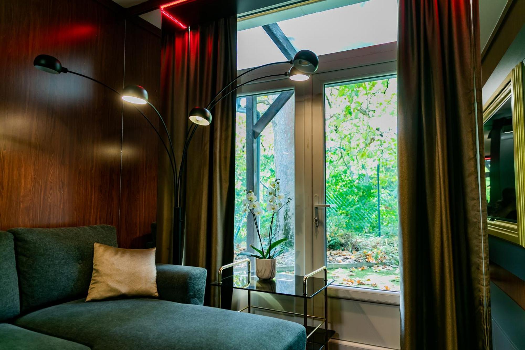 Motel1- A Megfizetheto Luxus! Dunaújváros Zewnętrze zdjęcie